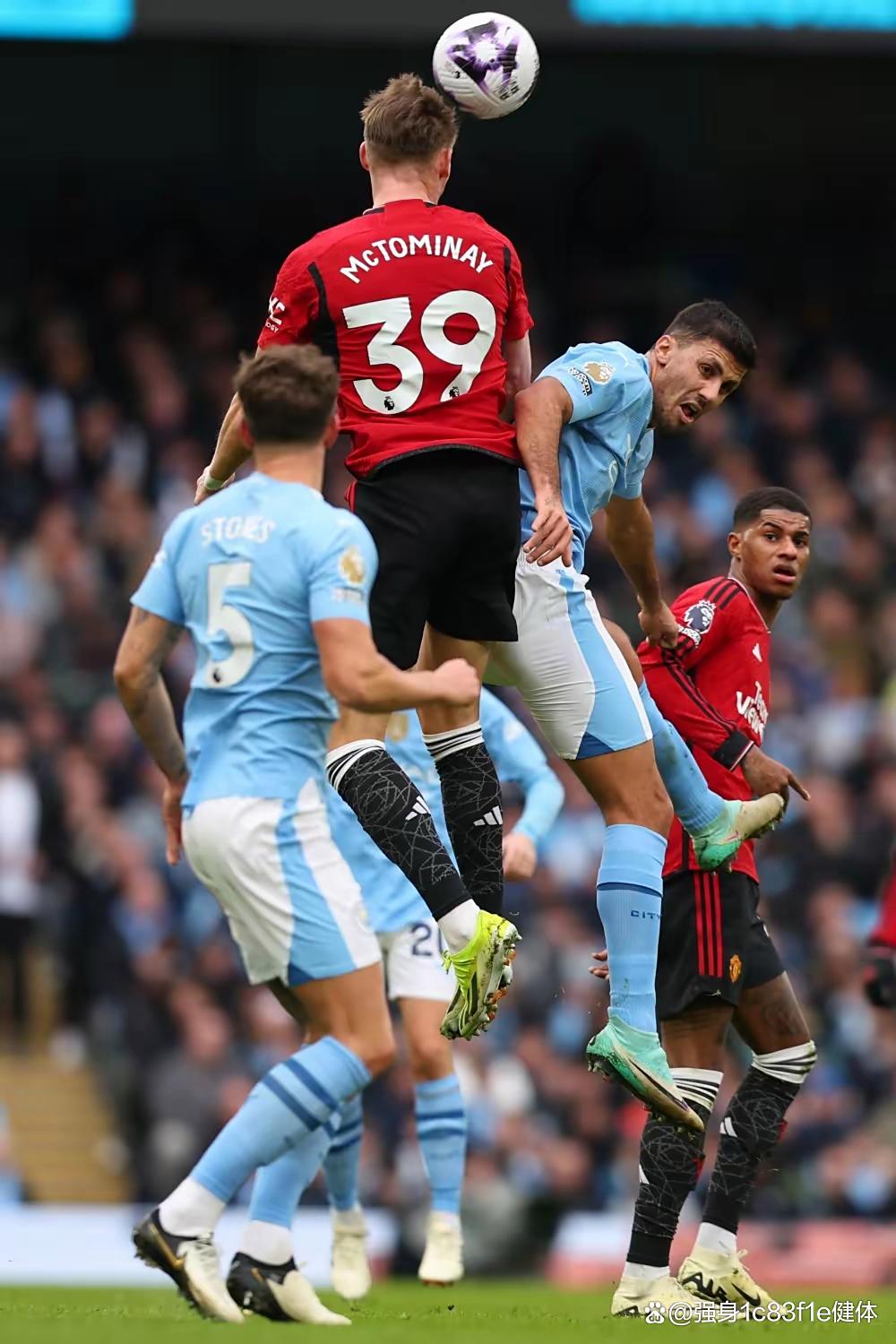 包含赛地聚焦：欧超杯赛前热度飙升，多特蒙德战术微调，压力陡增，轮换策略成焦点的词条