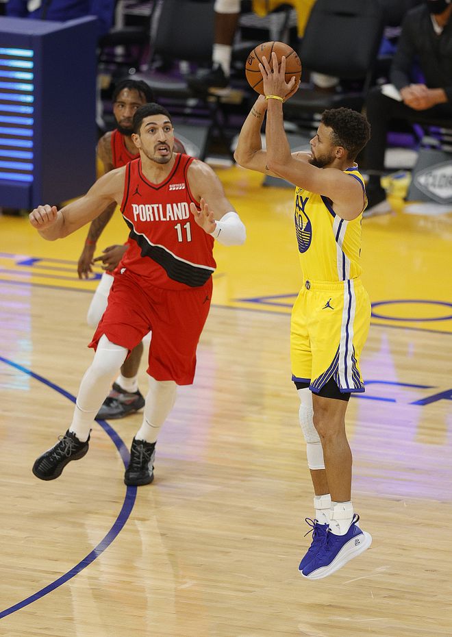 南宫电竞-关于里程碑夜波特兰开拓者迎来里程碑；全明星赛关键时刻刷纪录；气氛紧张；更衣室氛围转暖的信息